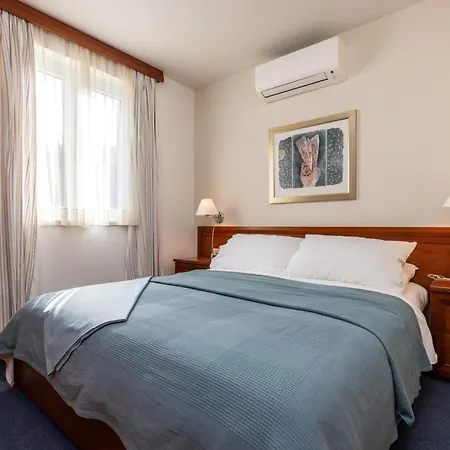 Bellavista Apartman Punta Veli Lošinj Buitenkant foto
