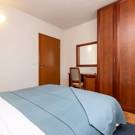 Bellavista Apartman Punta Veli Lošinj Buitenkant foto